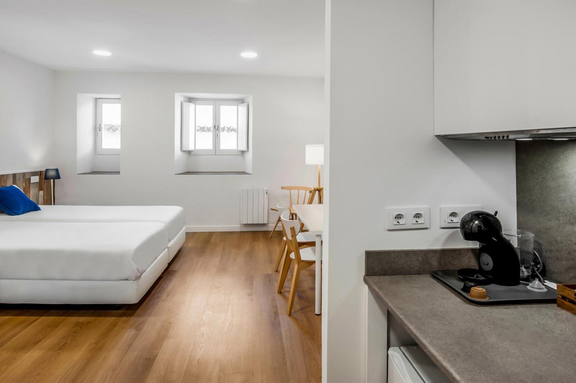Snoe Hotel Camino Do Eume Apartamentos بونتيدويمي المظهر الخارجي الصورة