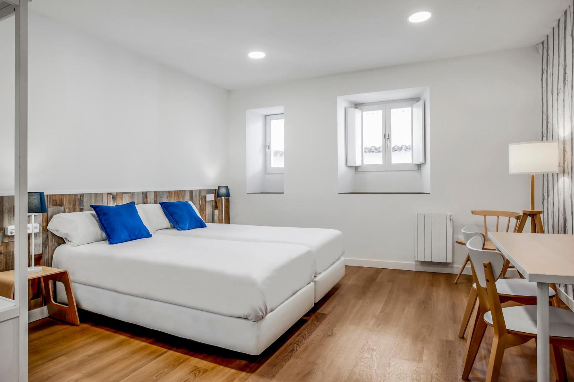 Snoe Hotel Camino Do Eume Apartamentos بونتيدويمي المظهر الخارجي الصورة