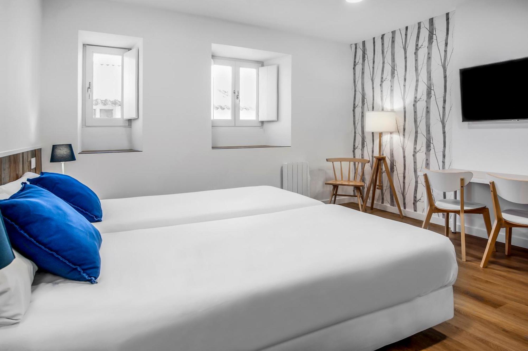 Snoe Hotel Camino Do Eume Apartamentos بونتيدويمي المظهر الخارجي الصورة